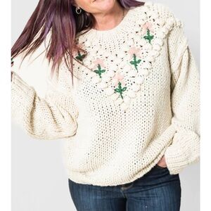 POL Embroidered Flower Sweater Knit size Medium